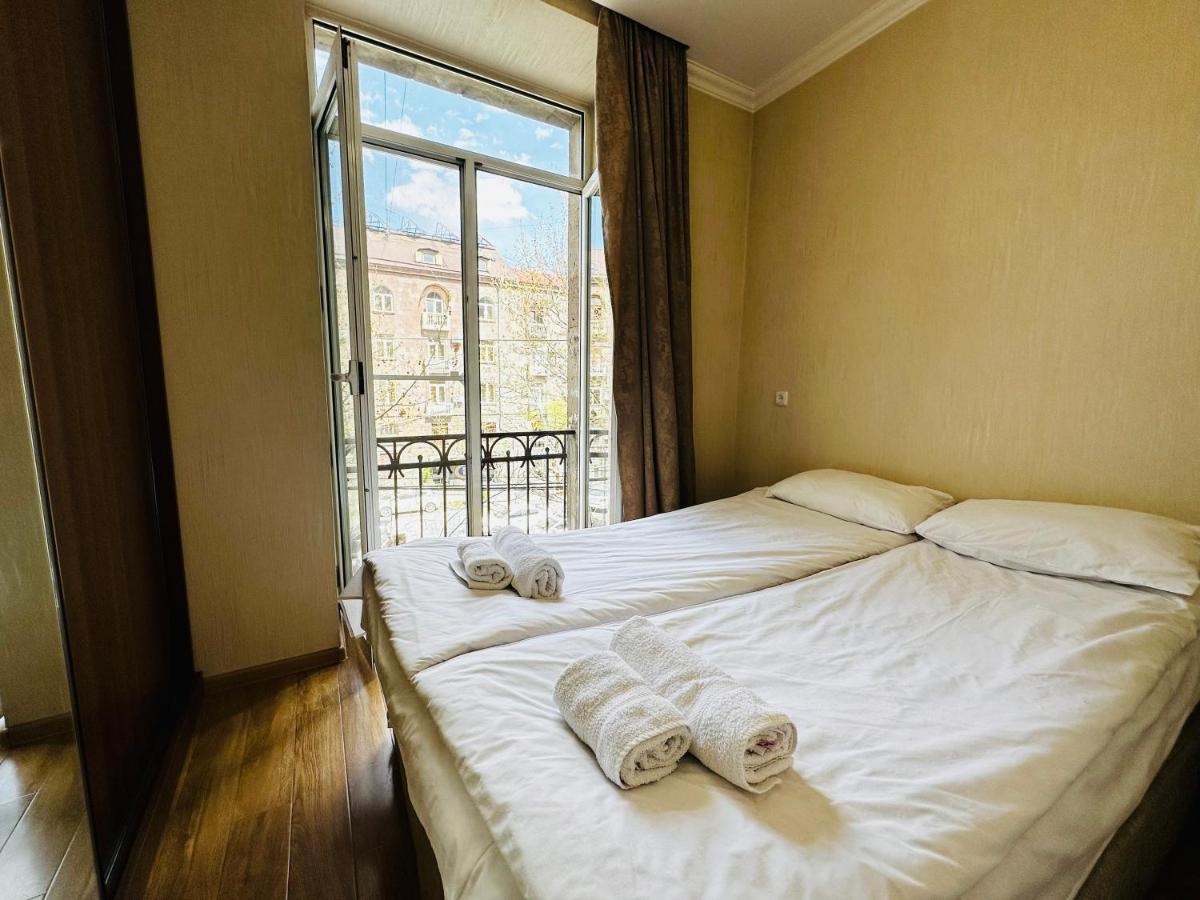 City Center Apartment On Sayat Nova Street Jerevan Eksteriør billede